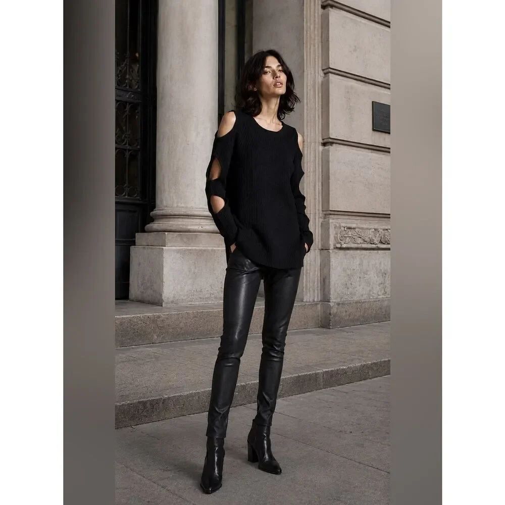Zoe Jordan Cold Shoulder Wool-Cashmere Blend Long Sleeve Sweater